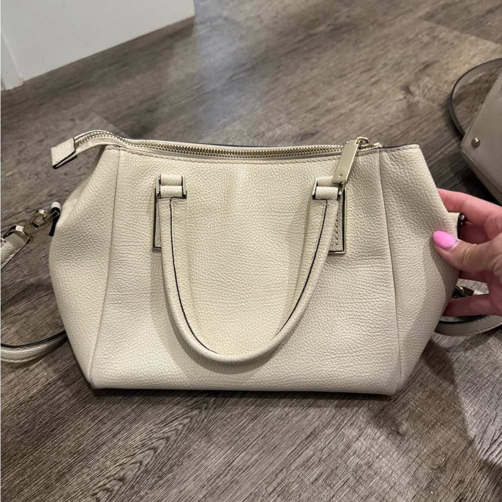 Elegant Cream Handbag